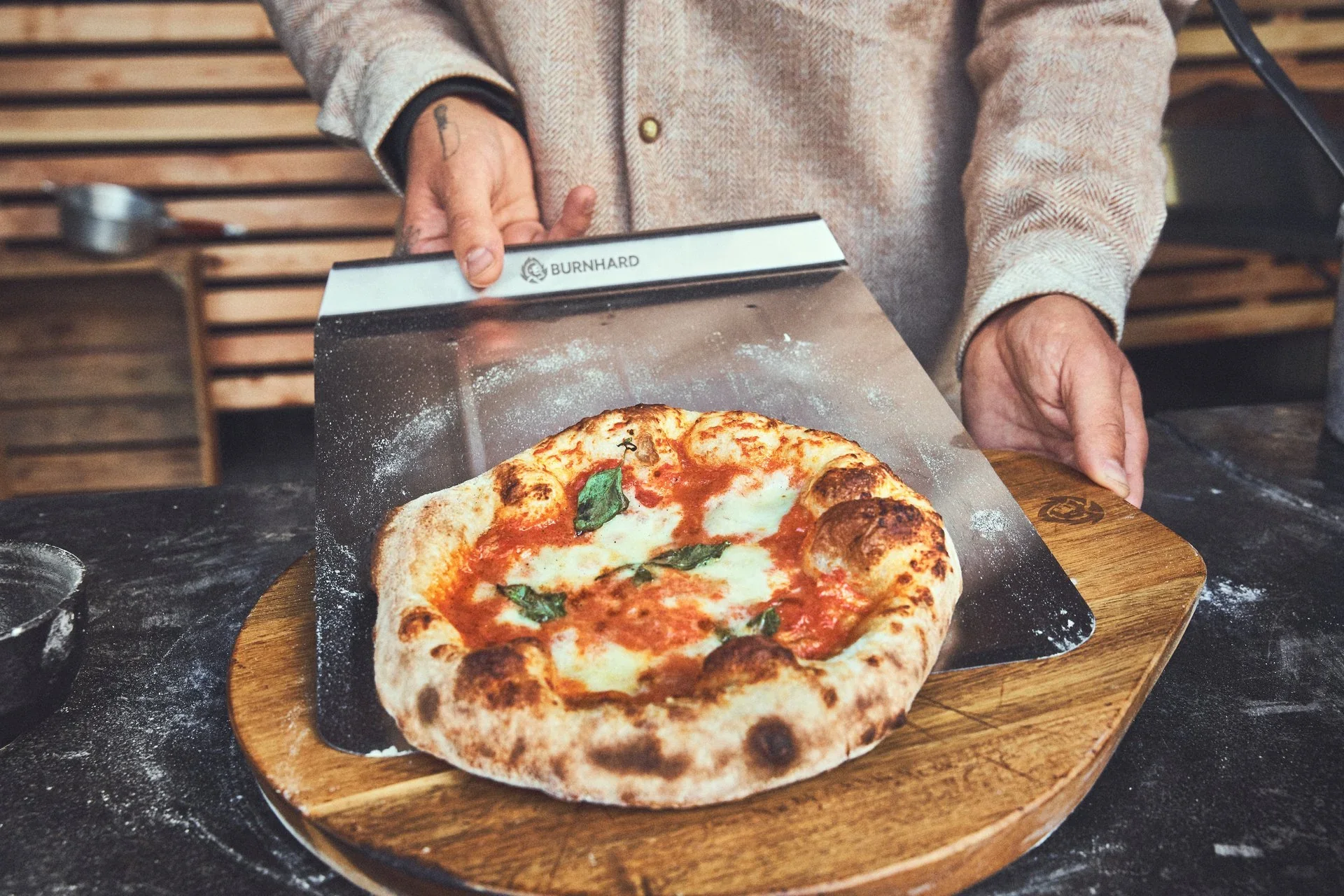 Burnhard Pizzaschaufel Edelstahl - Image 2