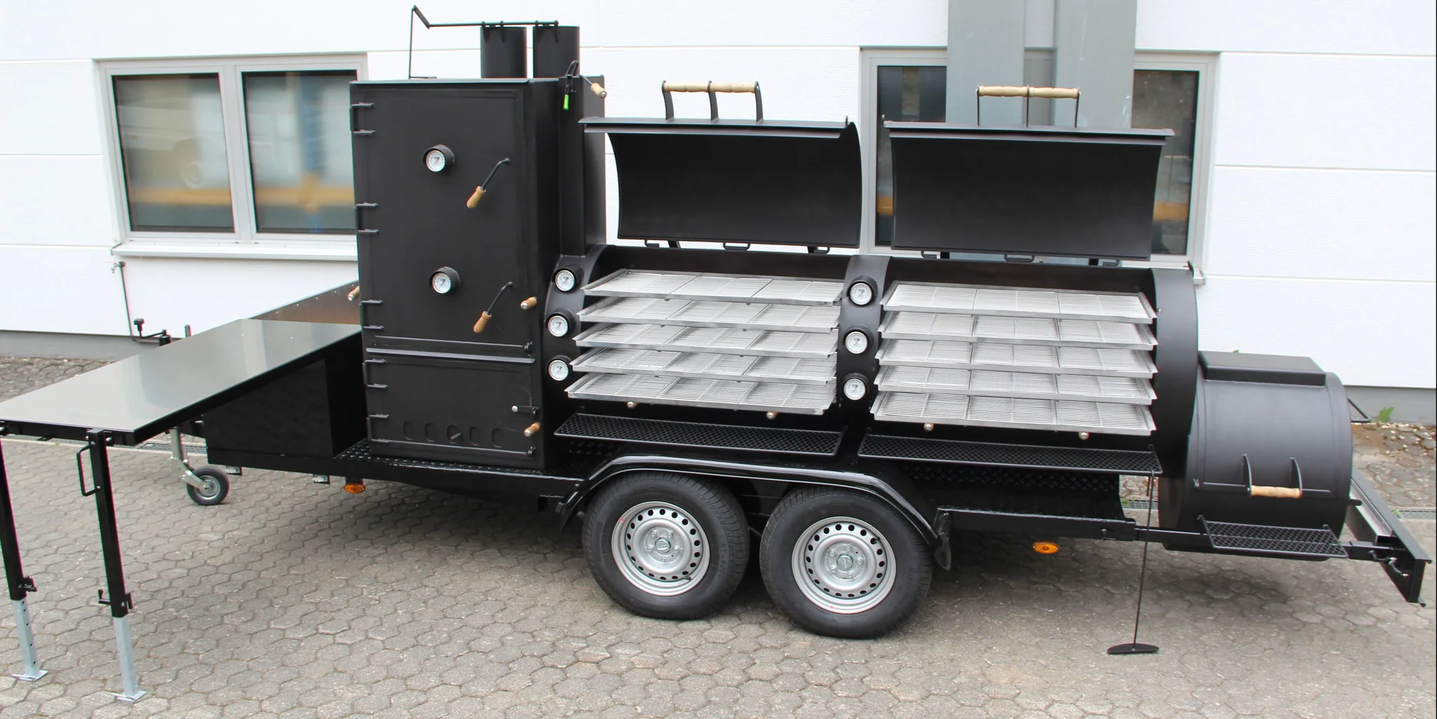 Joe´s Barbeque Smoker 30" Extended Catering Trailer - Image 2