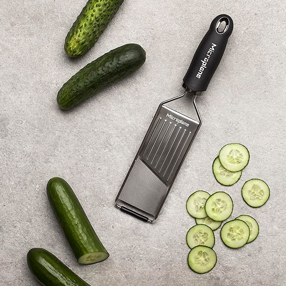 Microplane Profi-Gemüsehobel, Gourmet Serie - Image 2