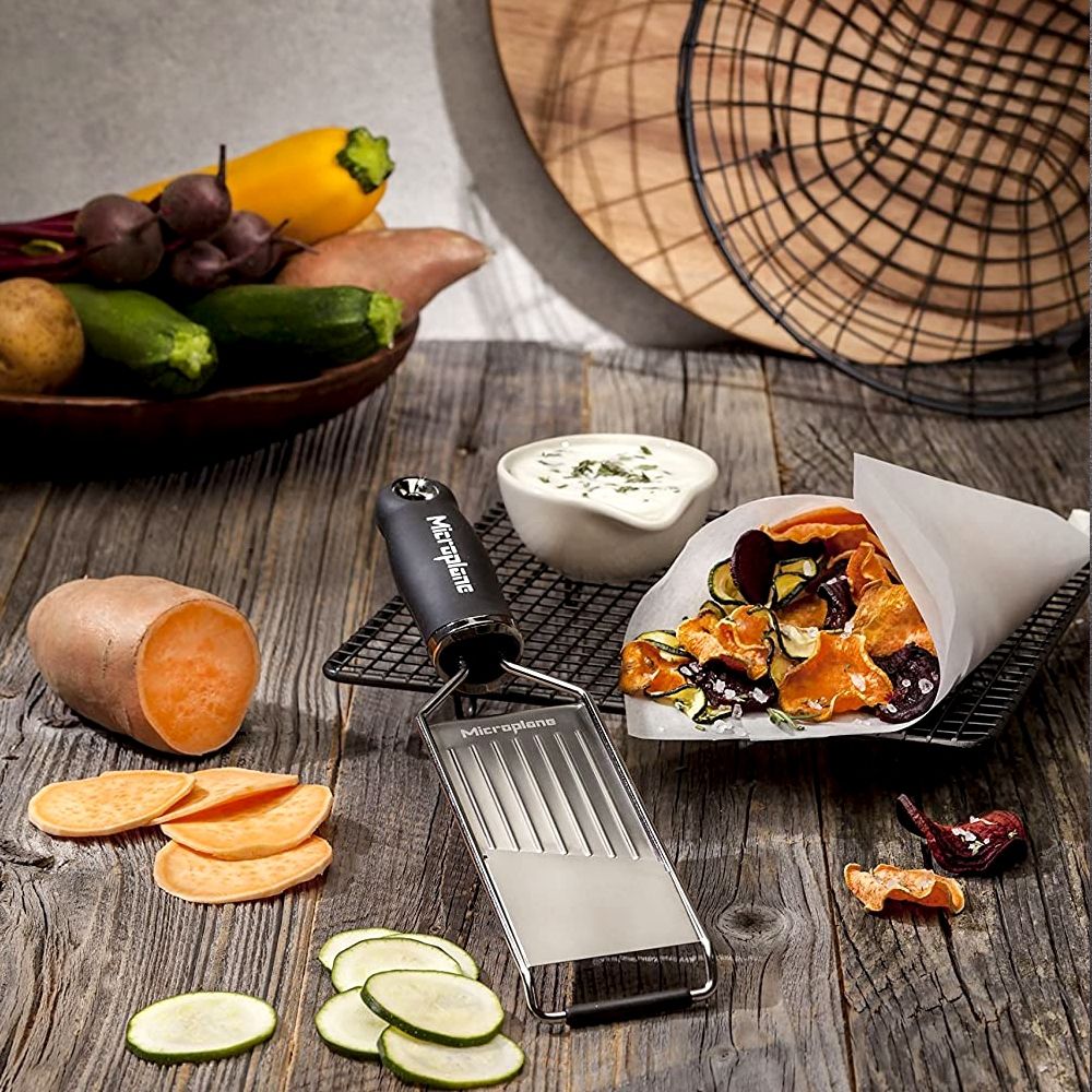 Microplane Profi-Gemüsehobel, Gourmet Serie - Image 5