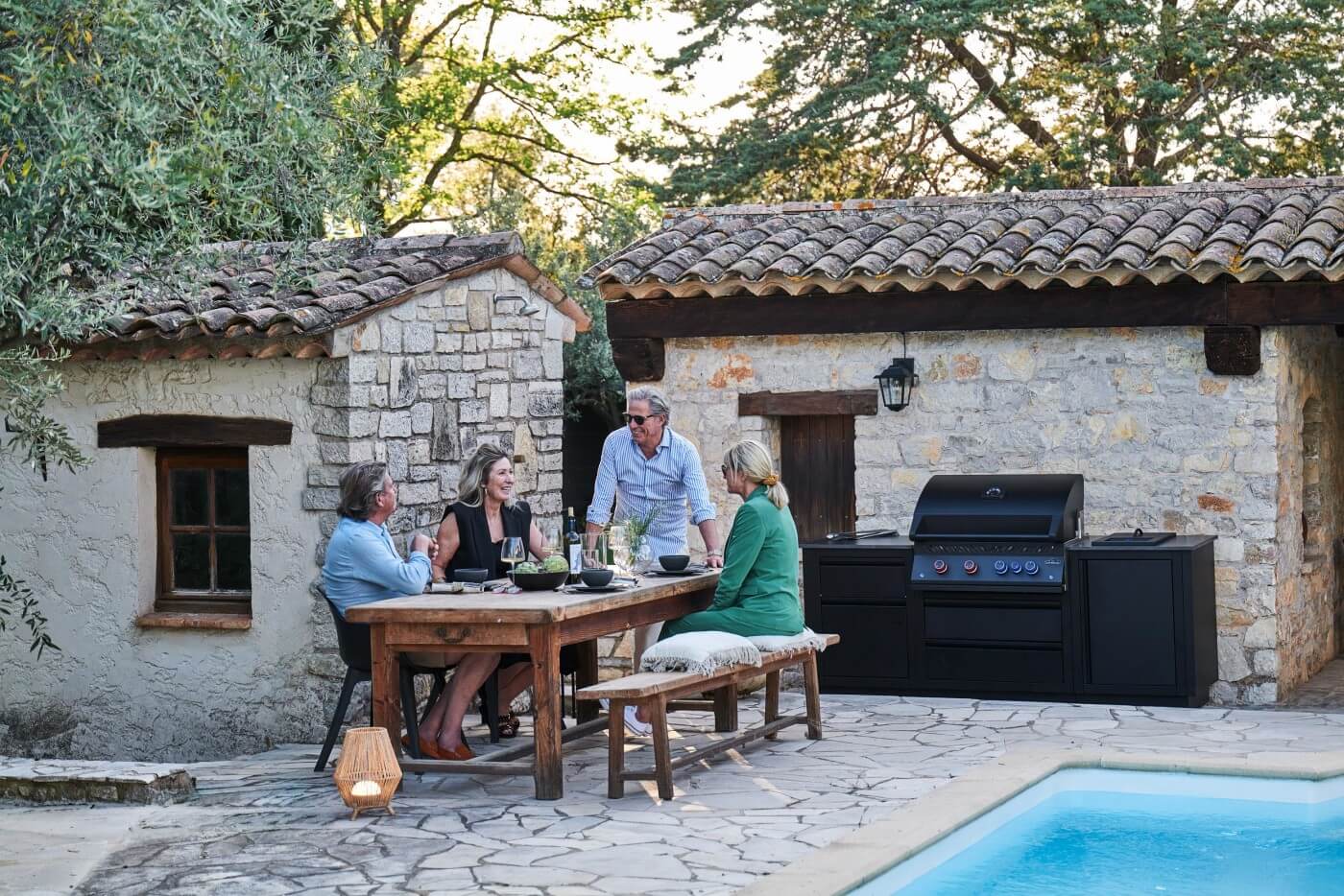 Napoleon OASIS 105 Outdoor-Küche mit 32-Zoll-Einbaugrill der 700er-Serie 2024 - Image 5