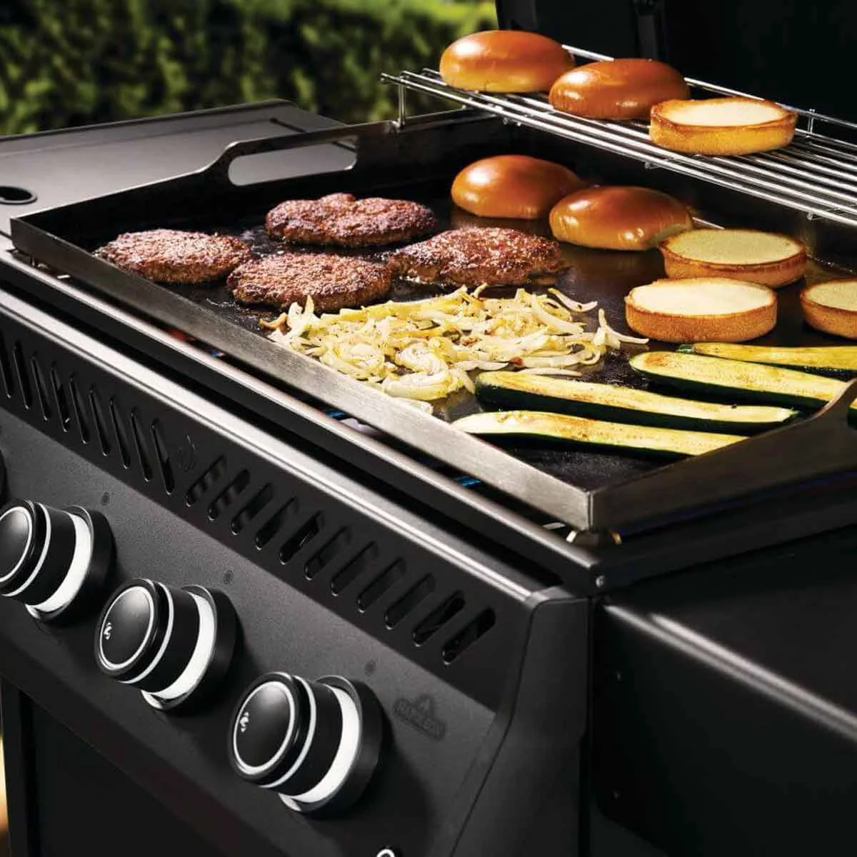 Napoleon Phantom Rogue Pro 30 Inch Griddle Plancha - Image 7