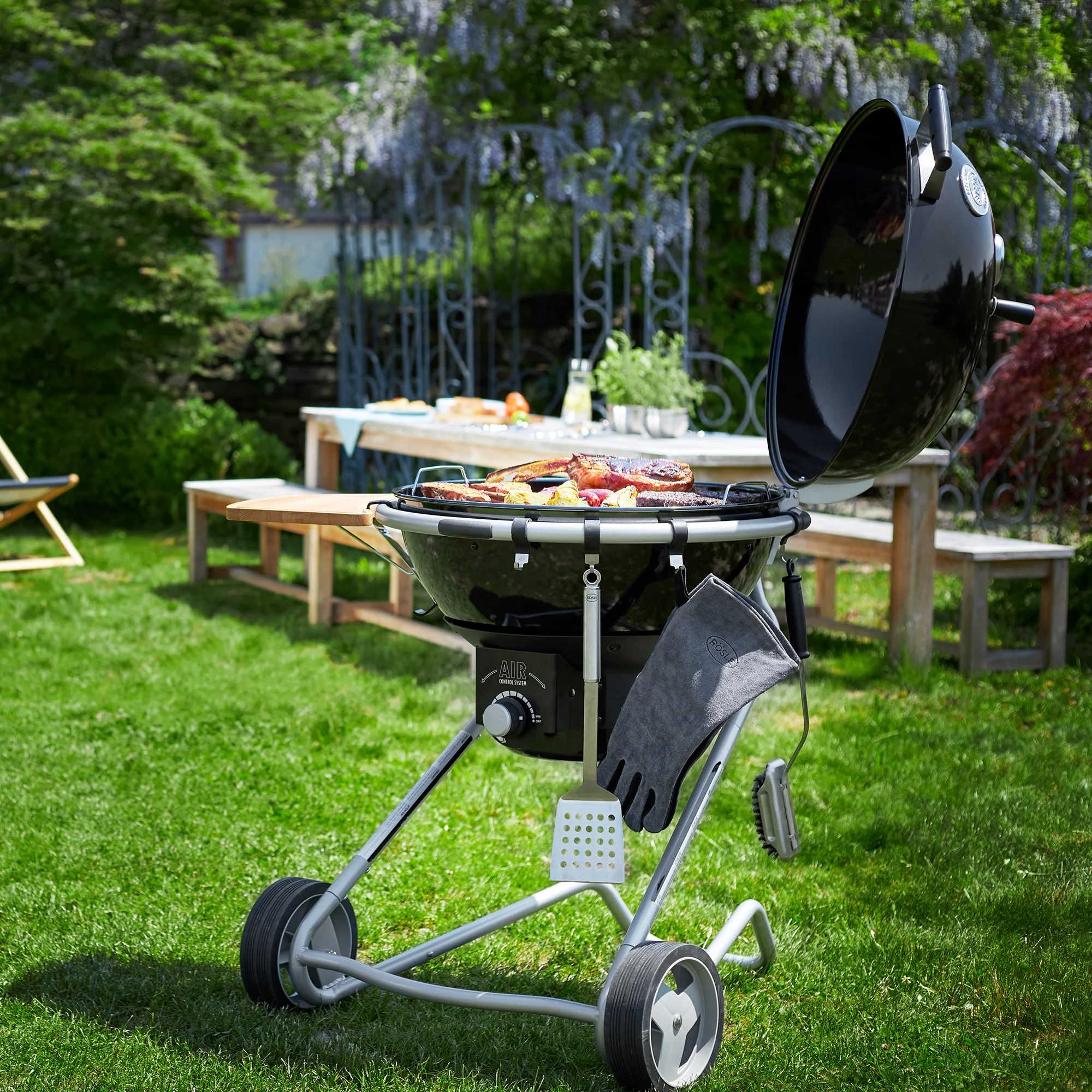 Rösle Holzkohle-Kugelgrill No.1 F60 AIR schwarz (Ø 60 cm) - Image 6